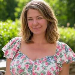 1762188271599656.webm